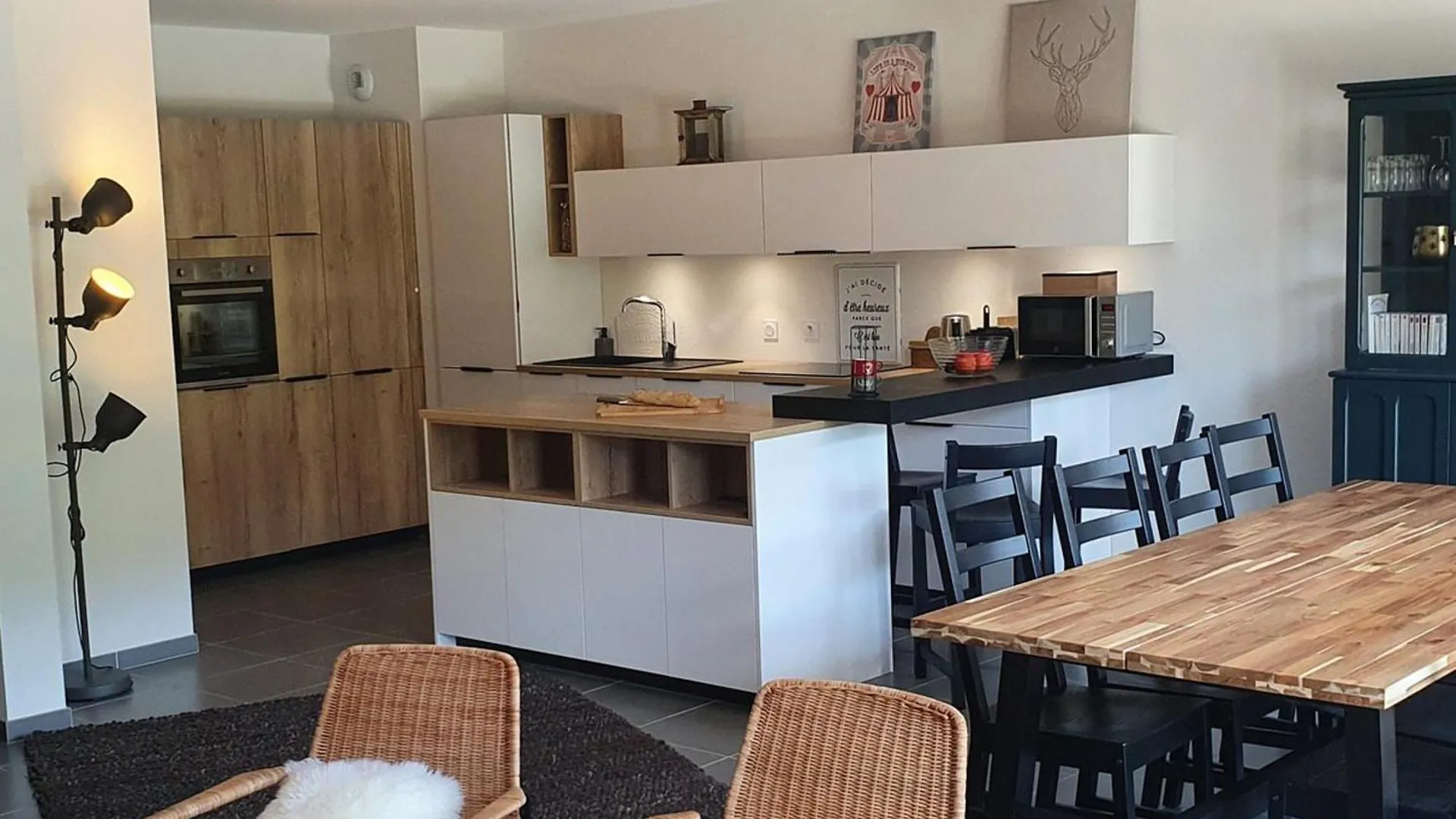 St-Jean-De-Sixt : Appartement 3 Chambres, Terrasse & Parking - Fr-1-459-190 Saint-Jean-de-Sixt 0*,  France